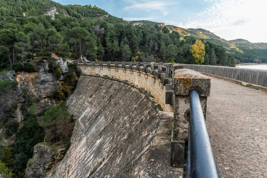 Buseo reservoir in Chera, Valencia (Spain)