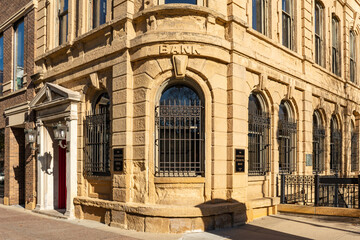 Fototapeta na wymiar Old Bank Building