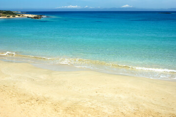 Obraz premium Shinoussa island Greece. Small, charming Greek island. Idyllic sandy beach.