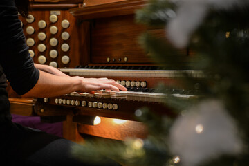 Playing pipe organ at Christmas
