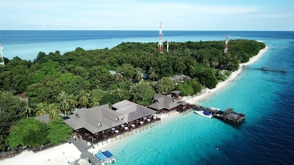 Fototapeta premium View of stunning Mataking island coastline with sandy beach, Malaysia