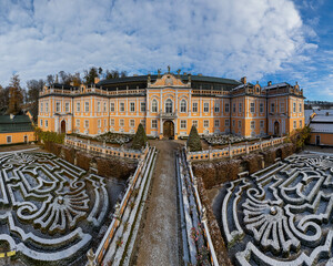 Zamek w Czechach © sopthedrone