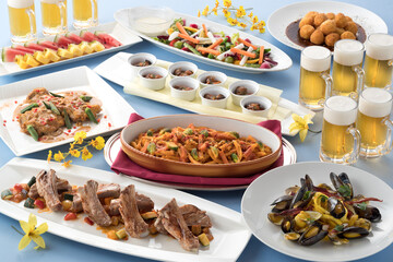 夏の宴会料理・ビュッフェ・バイキング・パーティー・大皿・卓盛り料理	