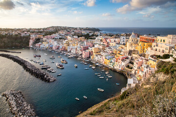 Fototapeta na wymiar beautiful italian island procida famous for its colorful marina, tiny narrow streets and many beaches