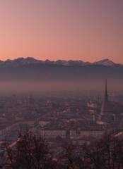 Fototapeta na wymiar Tramonto a Torino