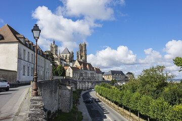 Fototapeta na wymiar Picturesque view of the medieval city of Laon. Laon, Aisne, France.