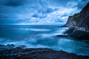 Abendstimmung am Meer bei Ondarroa im Baskenland, Spanien