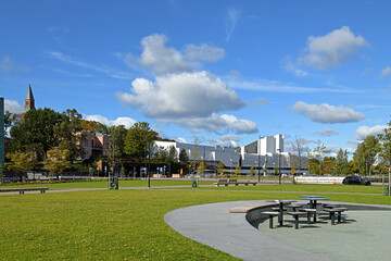 Finlandia Hall congress and event venue and park in centre of Helsinki on Toolonlahti Bay