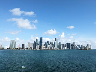Fototapeta na wymiar Downtown Miami Skyline from Biscayne Bay