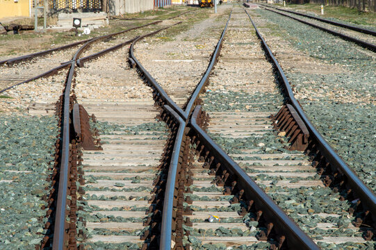 Eisenbahnkreuzung Bilder Durchsuchen 17,610 Archivfotos