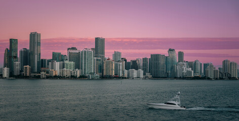 Fototapeta premium city skyline at sunset love it beautiful new miami 