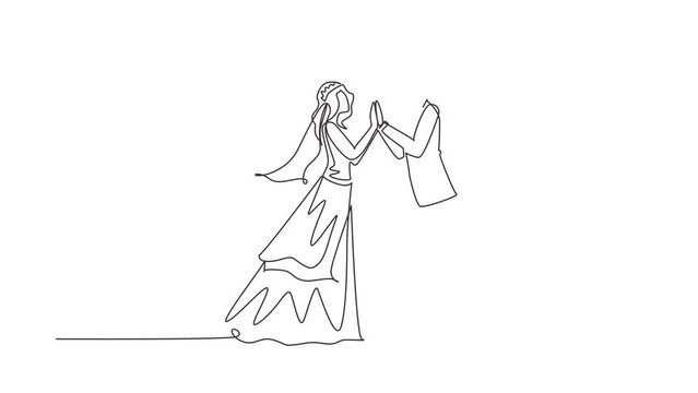 Animated self drawing of continuous line man woman wearing wedding dress holding hands, looking in each other eyes. Couple in love spending time together. Happy family. Full length one line animation