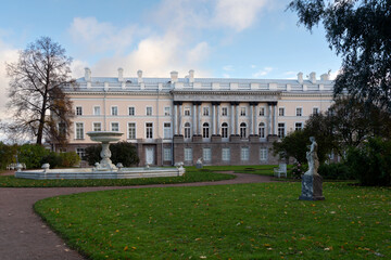 Pushkin, Saint Petersburg, Russia, 10.09.2022: View of the Catherine Palace and the marble fountain in the private garden of the Catherine Park in Tsarskoye Selo on a sunny autumn day