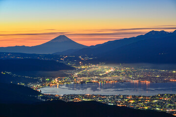 富士山と諏訪湖の夜景