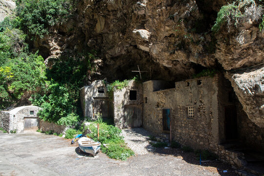 fishermen's houses in the Crapolla fjord, on the Amalfi coast