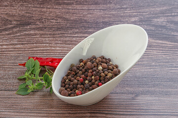 Red, black, yellow pepper mix