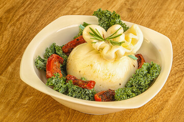 Burrata cheese with sun dried tomato
