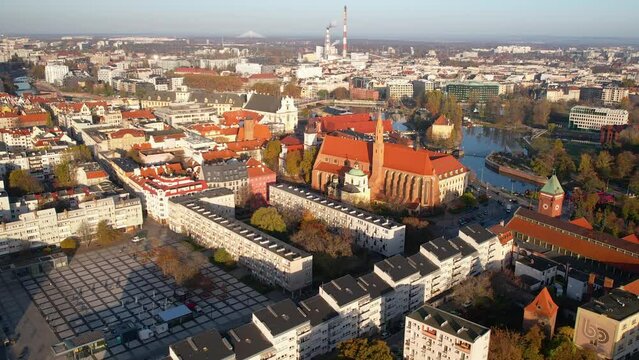 Aerial Flying Over Nowy Targ Square In Wroclaw. Dolly Forward