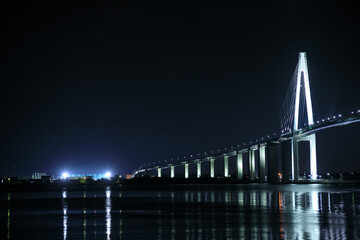 ライトアップされた新湊大橋　富山県射水市　Illuminated Shinminato Bridge. Toyama prefecture. Imizu city.