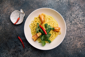 Pasta with shrimps and herbs