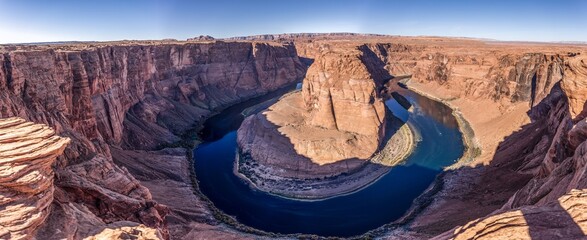 Naklejka premium Panoramic shot of the Horseshoe Bend in Arizona
