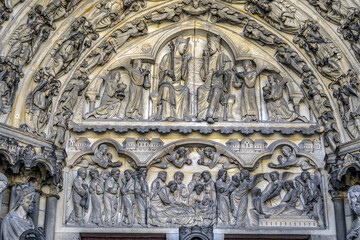 Fototapeta premium Laon Cathedral (Notre-Dame de Laon), Catholic Cathedral, one of most important examples of Gothic architecture (from XII and XIII centuries). Laon, Aisne, France.