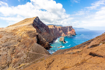 Fototapeta na wymiar Unterwegs auf der Blumeninsel Madeira und seinen facettenreichen Landschaft - Madeira - Portugal 
