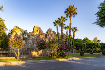 Obraz premium Ancient roman ruins in Side old town, Turkey