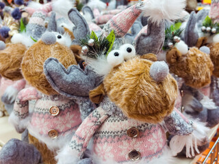 Deer plush toys for Christmas decoration 