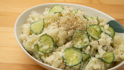 和風のポテトサラダ｜ジャガイモと日本のきゅうりをマヨネーズで和えたサラダ