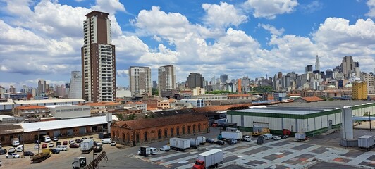 View to buildings of the Feira da Dawn building in the Bráz region in the city of São Paulo.