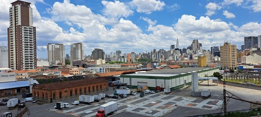 View to buildings of the Feira da Dawn building in the Bráz region in the city of São Paulo.