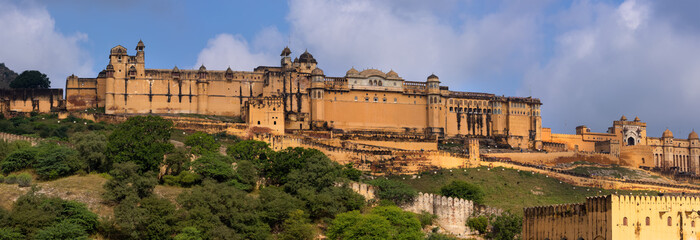 Panorama of historic Amber fort in Jaipur city built in year 967 AD, Rajasthan, India - obrazy, fototapety, plakaty