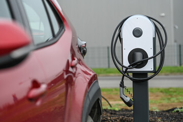 auto voiture electrique borne chargement rechargement environnement