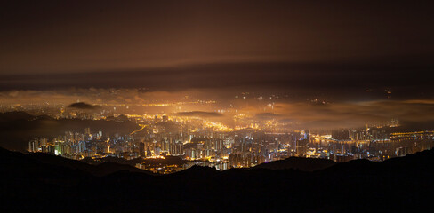 Fototapeta premium Cityscape at Night from Tai Mo Shan