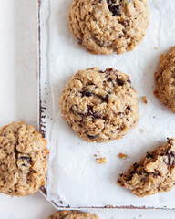Healthy, No Flour and Chocolate Chips Oatmeal Cookies