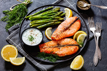 roast salmon steaks with asparagus and dill sauce