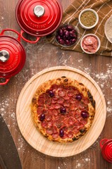 Fotos para cardápio pizzaria gourmet fundo de madeira, foodstyling gastronomia, fotografia de...