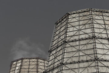 Cooling of hot salt water in steam units of the cooling tower of an industrial enterprise
