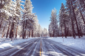 Fotobehang Winter road © Galyna Andrushko