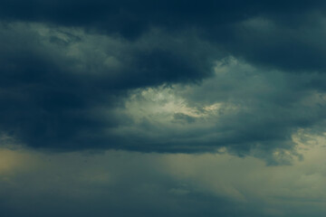 Fototapeta premium Gloomy dark sky before bad weather. Storm sky