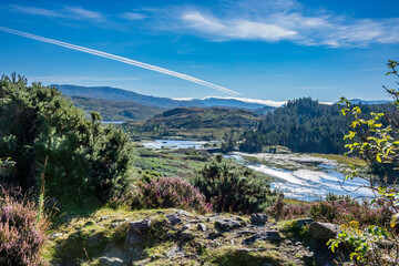 Loch a´Mhinidh in den schottischen Highlands