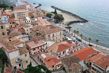 Pizzo - Scorcio del Lungomare Colombo da Castello Murat