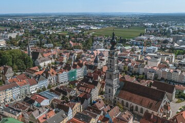 Ausblick auf die Innenstadt von Braunau am Inn in Oberösterreich