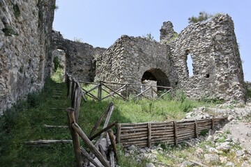 Mercato San Severino - Resti del complesso palaziale del Castello dei Sanseverino