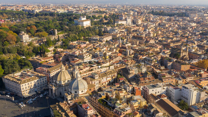Obraz premium Aerial view of the historic center of Rome, Italy.