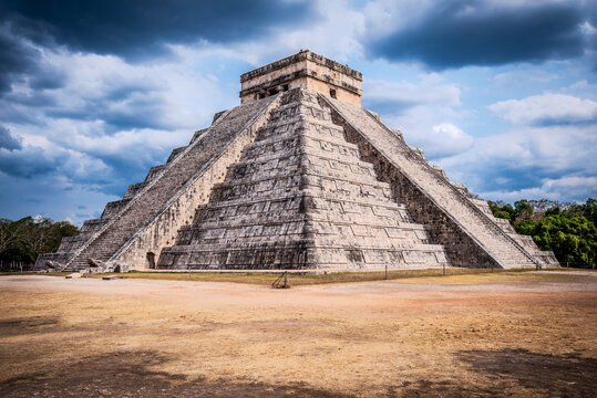 Chichen Itza, El Castillo  - Yucatan, Mexico.