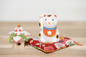 Fototapeta premium 正月 招き猫と鏡餅の壁紙