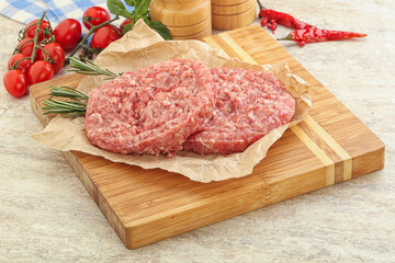 Raw pork cutlet for burger