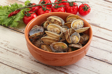 Vongole shellfish mollusc clem with butter